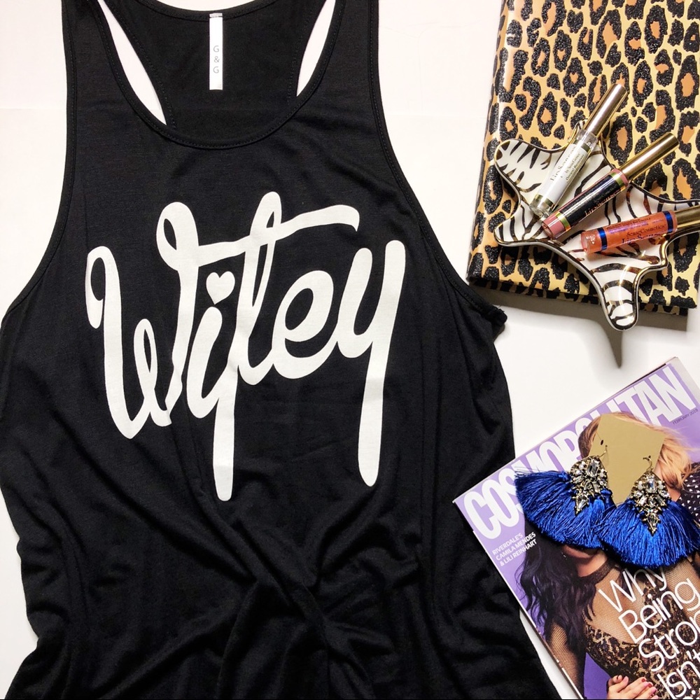 “Wifey” Graphic Black and White Tank Top NWOT